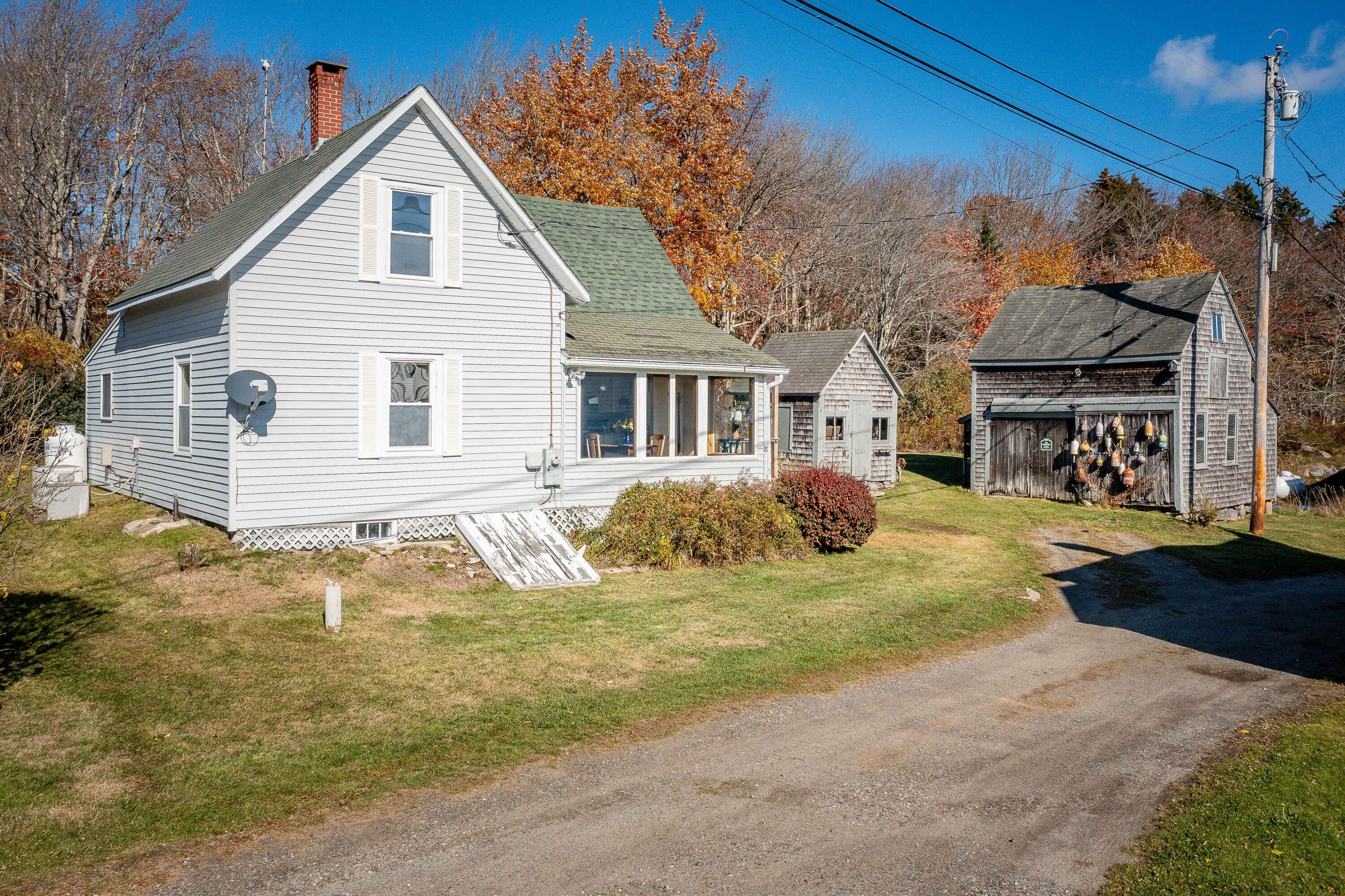 18 Third & Patricia Street Saint George ME 04859