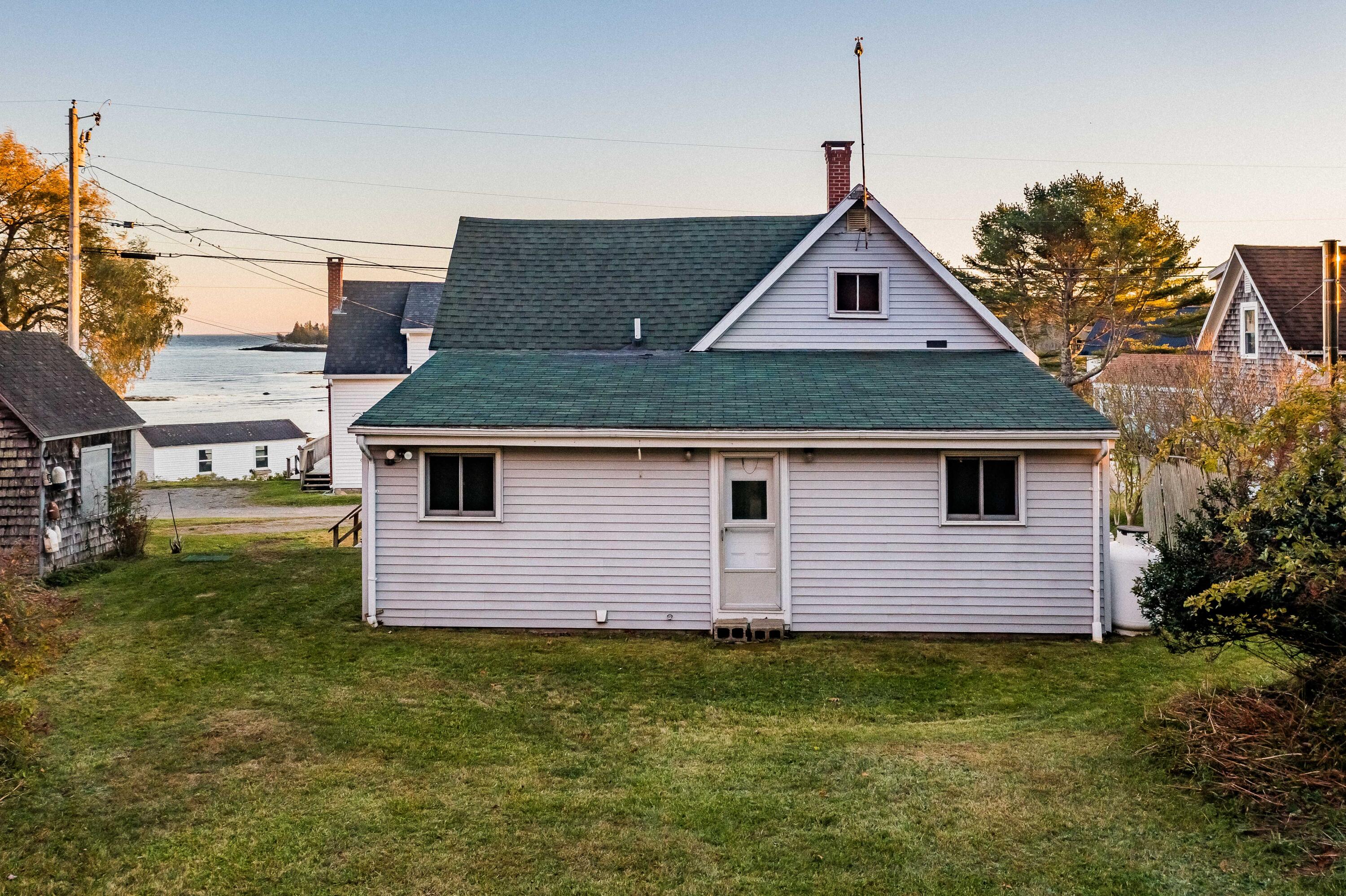 18 Third & Patricia Street Saint George ME 04859