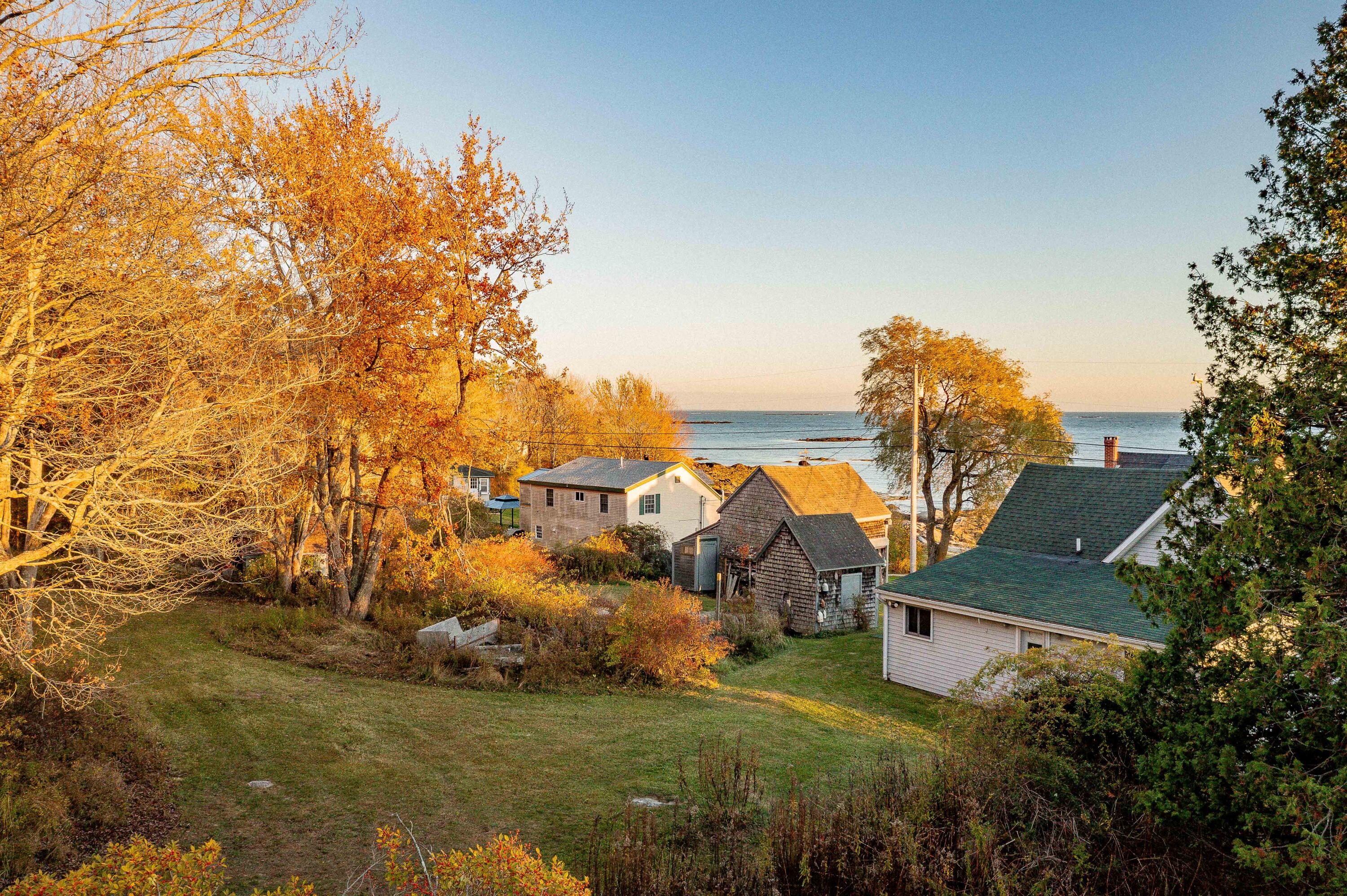 18 Third & Patricia Street Saint George ME 04859