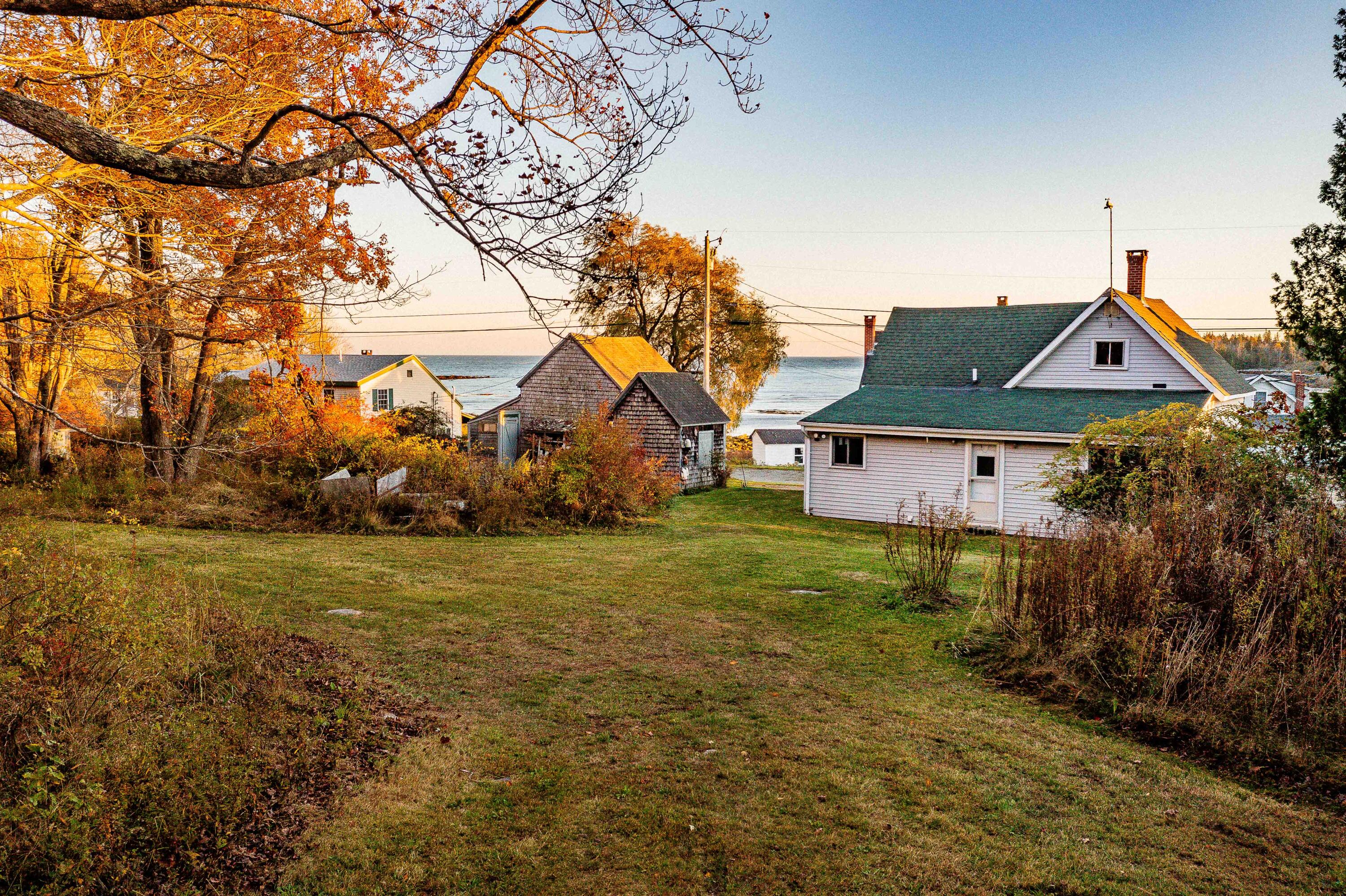 18 Third & Patricia Street Saint George ME 04859