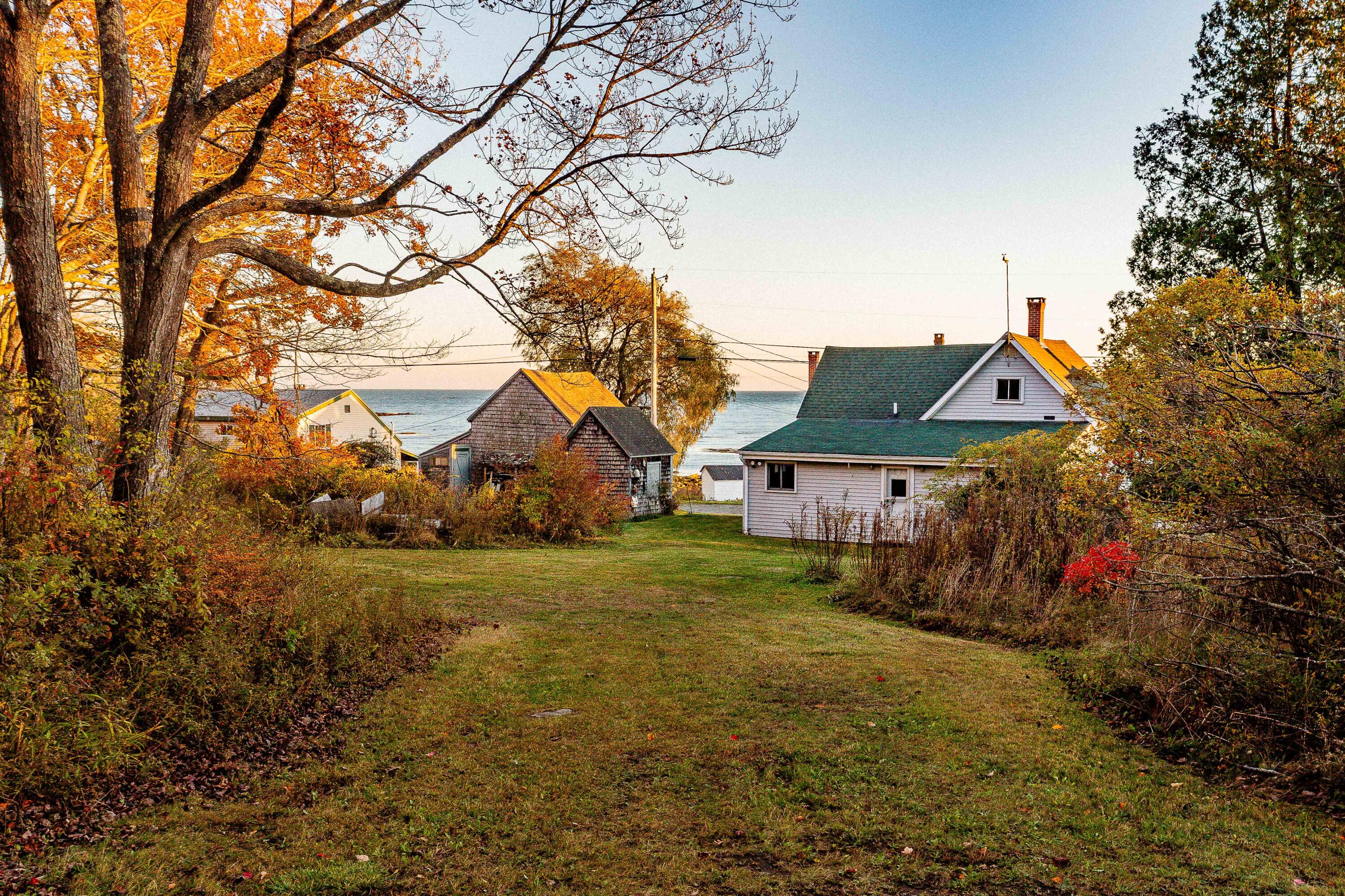 18 Third & Patricia Street Saint George ME 04859