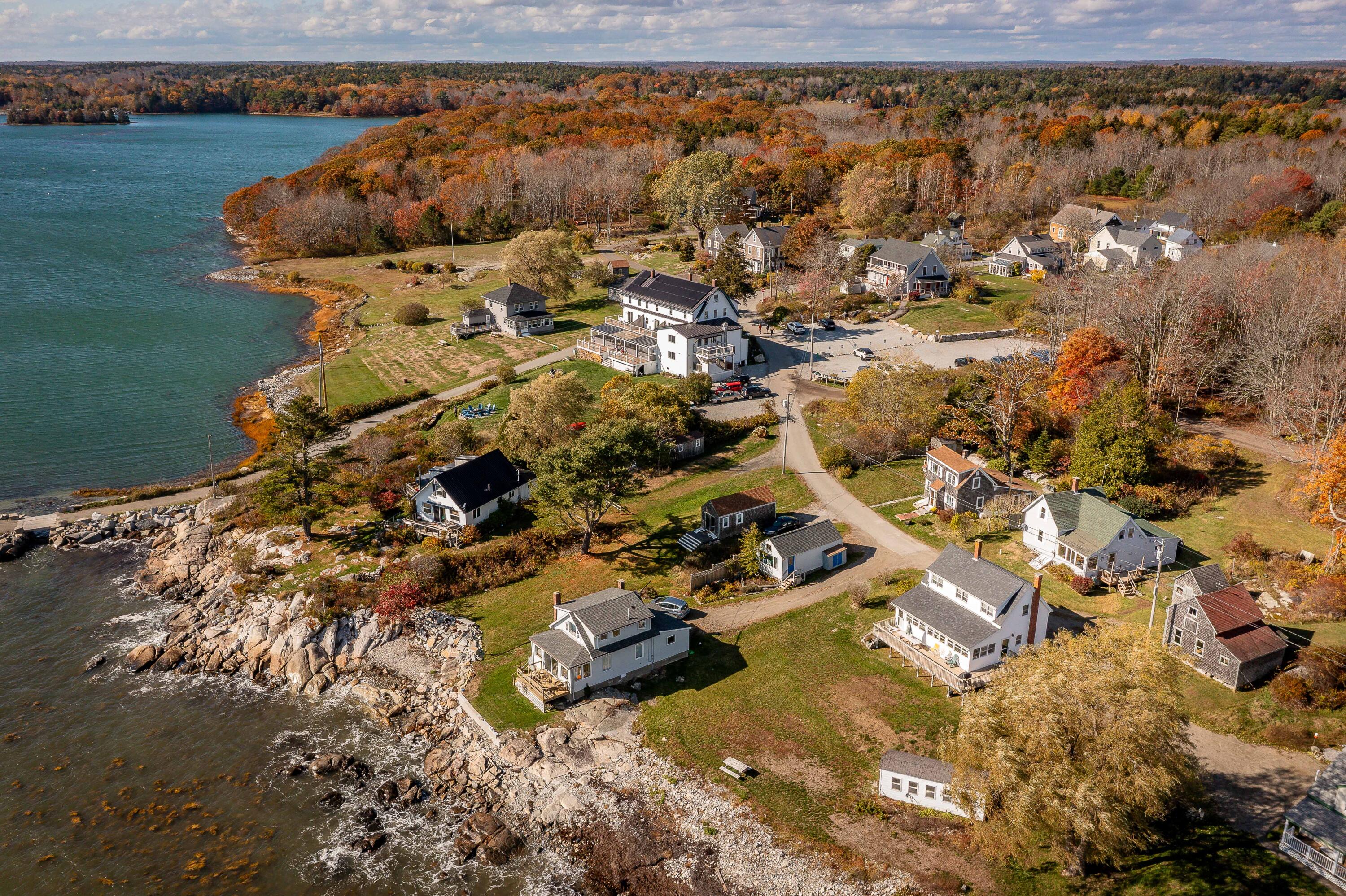 18 Third & Patricia Street Saint George ME 04859