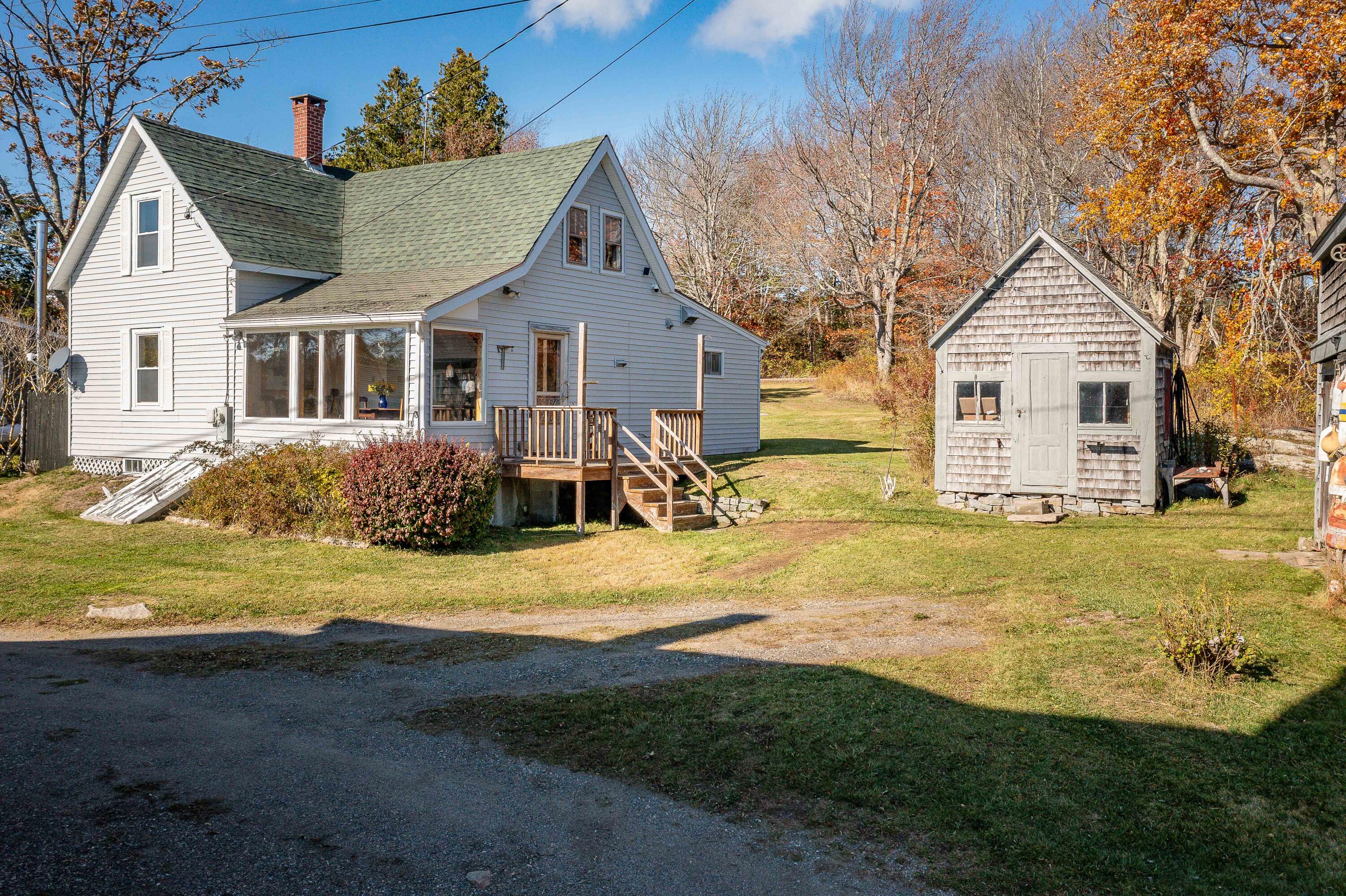 18 Third & Patricia Street Saint George ME 04859