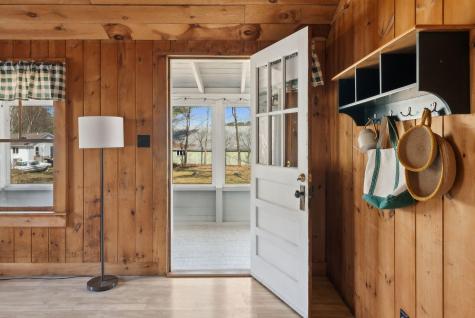 22 Cottage Lane Raymond ME 04071