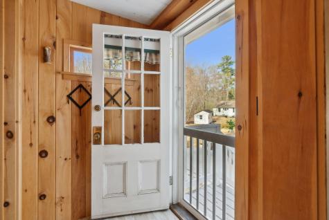 22 Cottage Lane Raymond ME 04071