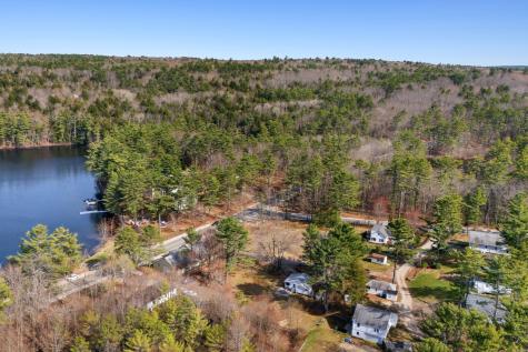 22 Cottage Lane Raymond ME 04071