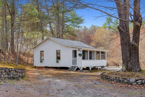 22 Cottage Lane Raymond ME 04071