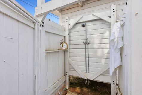 22 Cottage Lane Raymond ME 04071