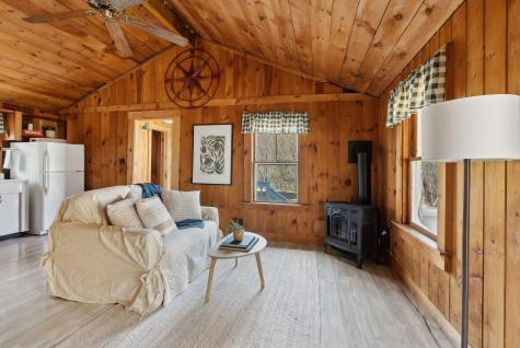 22 Cottage Lane Raymond ME 04071