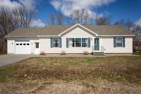 9 Country Way Rockland ME 04841