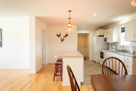 9 Country Way Rockland ME 04841