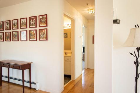 9 Country Way Rockland ME 04841