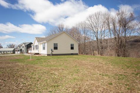 9 Country Way Rockland ME 04841