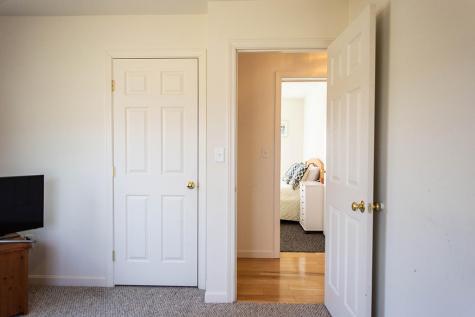 9 Country Way Rockland ME 04841