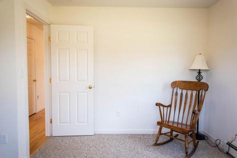 9 Country Way Rockland ME 04841