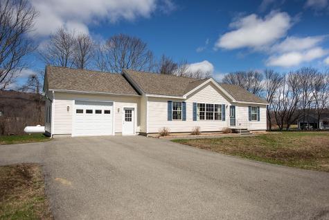 9 Country Way Rockland ME 04841