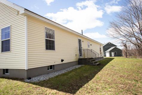 9 Country Way Rockland ME 04841