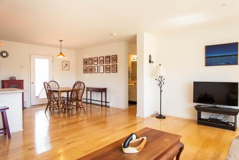 9 Country Way Rockland ME 04841