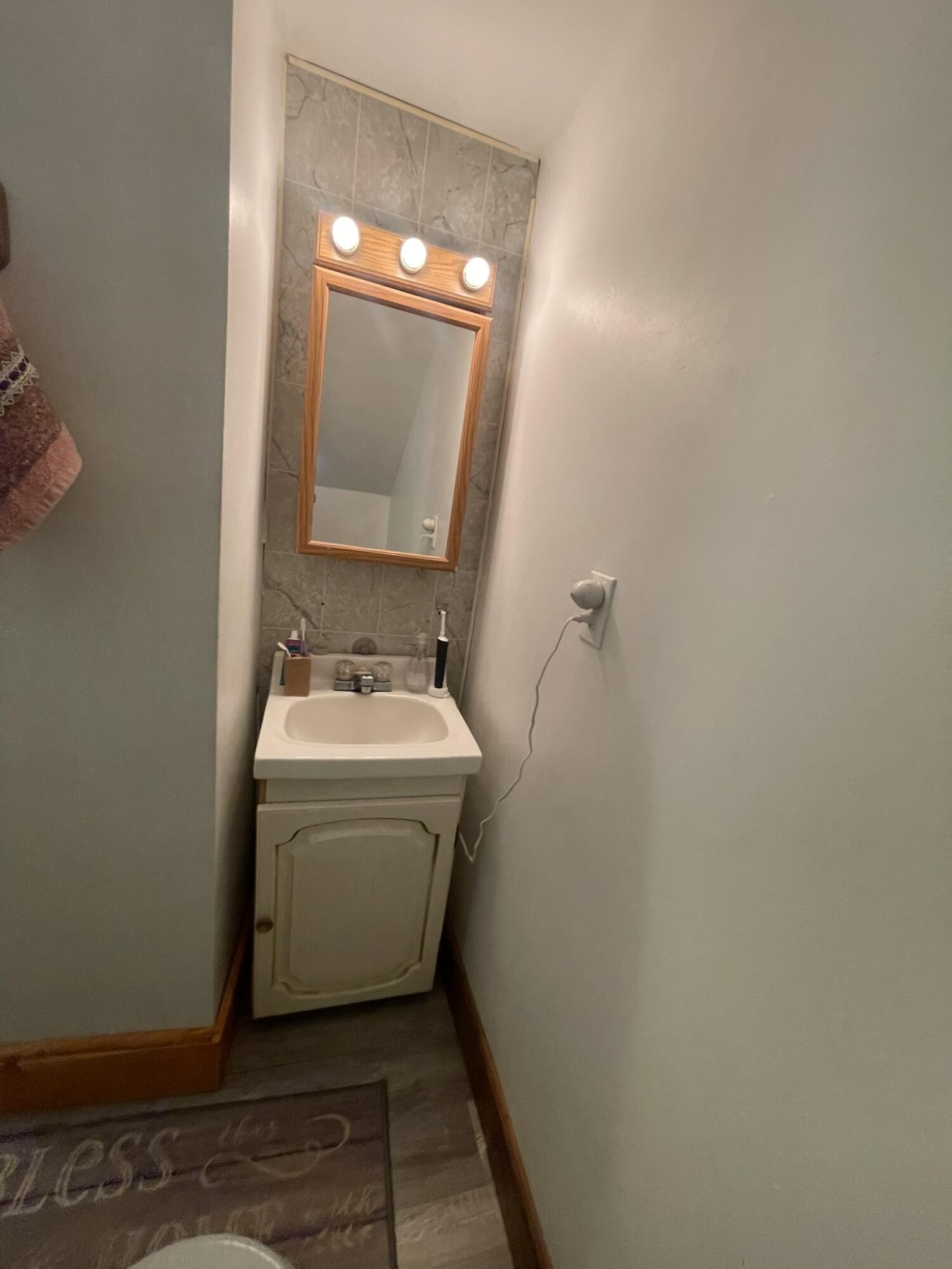 565 River Road Anson ME 04958