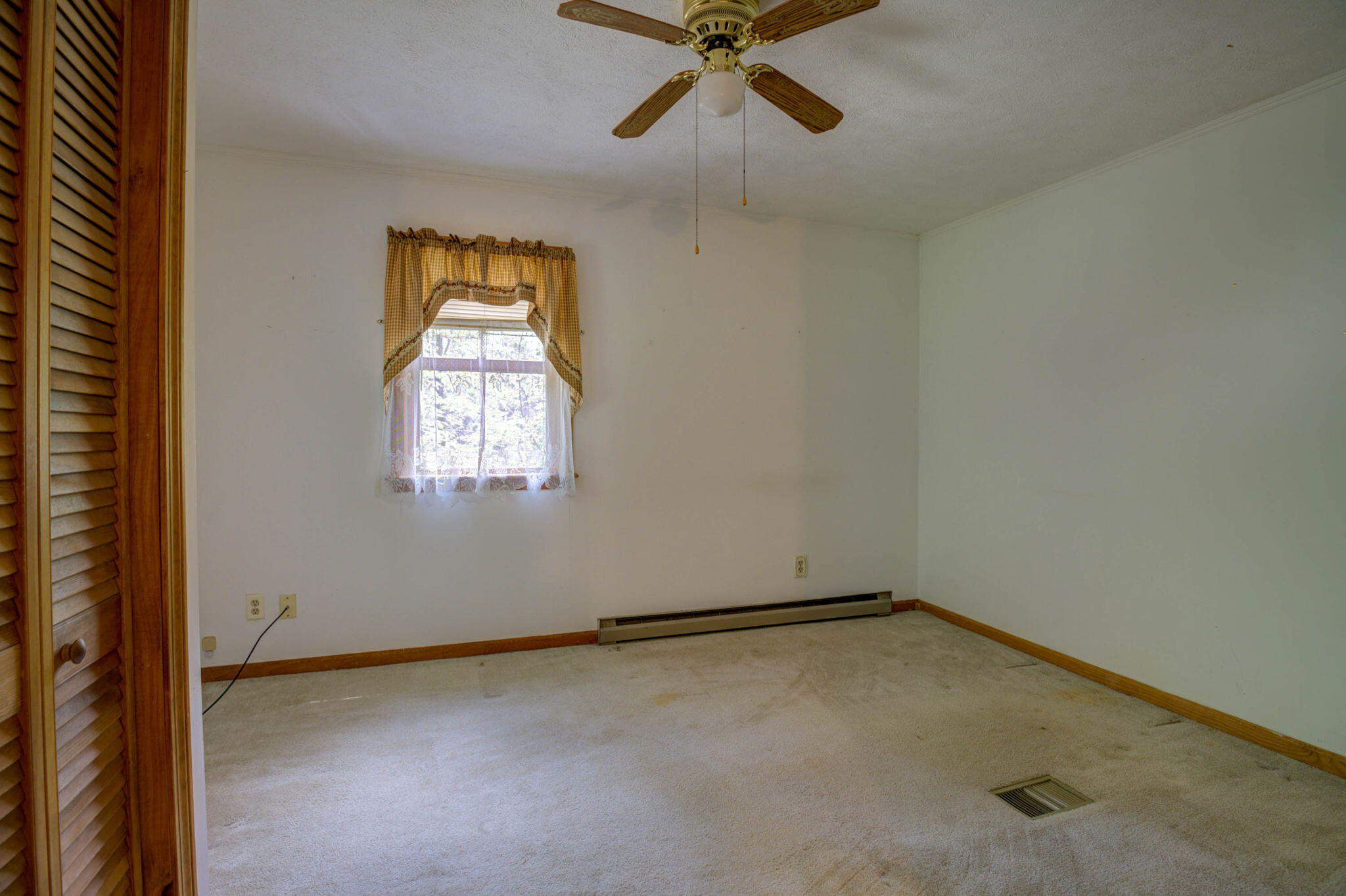 22 Copper Lane Waterford ME 04088