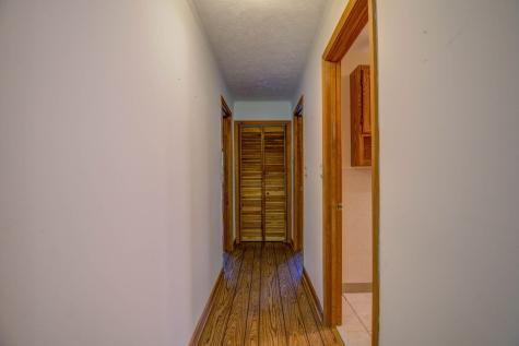 22 Copper Lane Waterford ME 04088