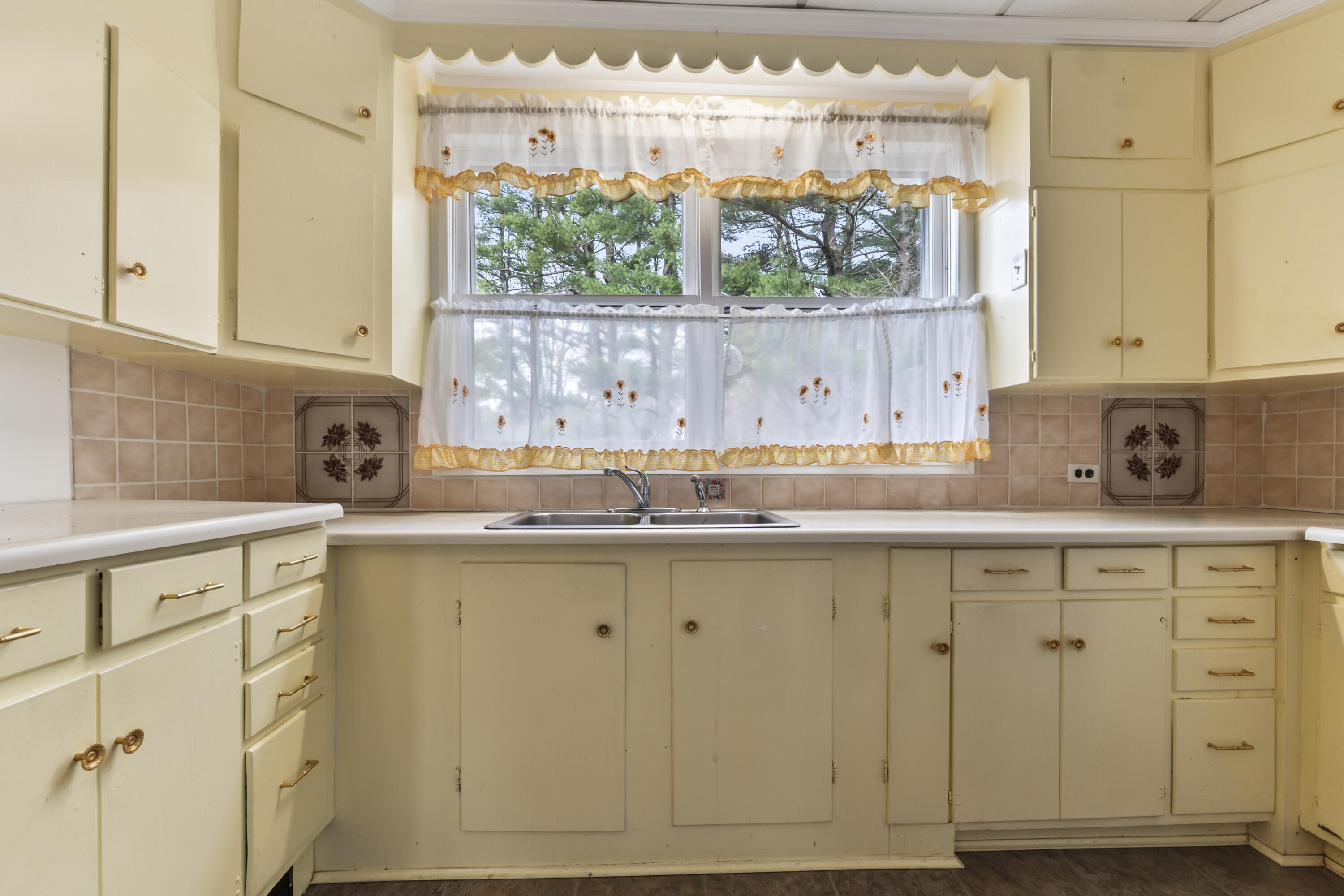 730 Beech Hill Road Auburn ME 04210