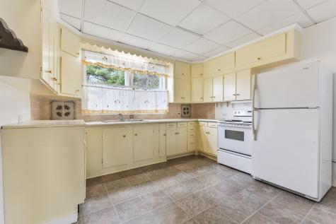 730 Beech Hill Road Auburn ME 04210