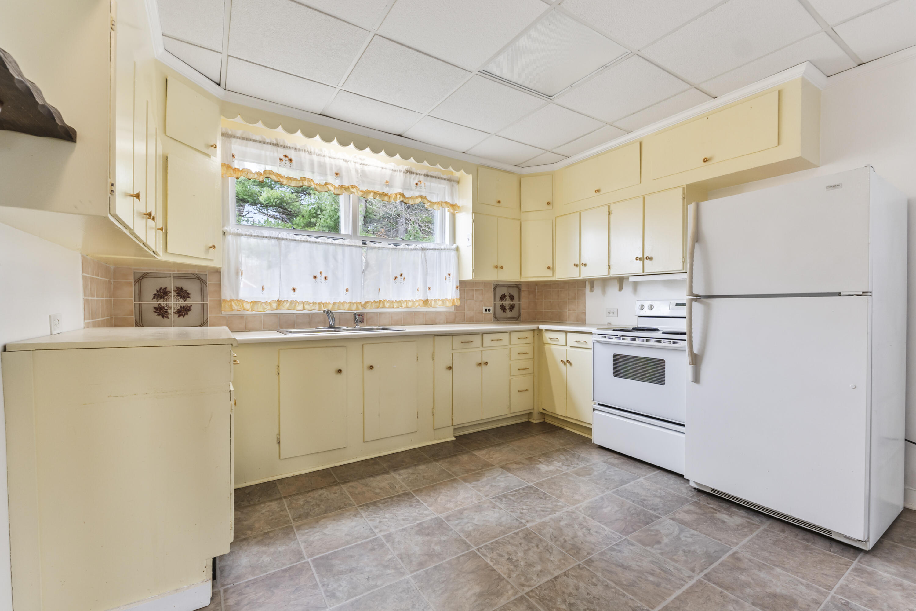 730 Beech Hill Road Auburn ME 04210