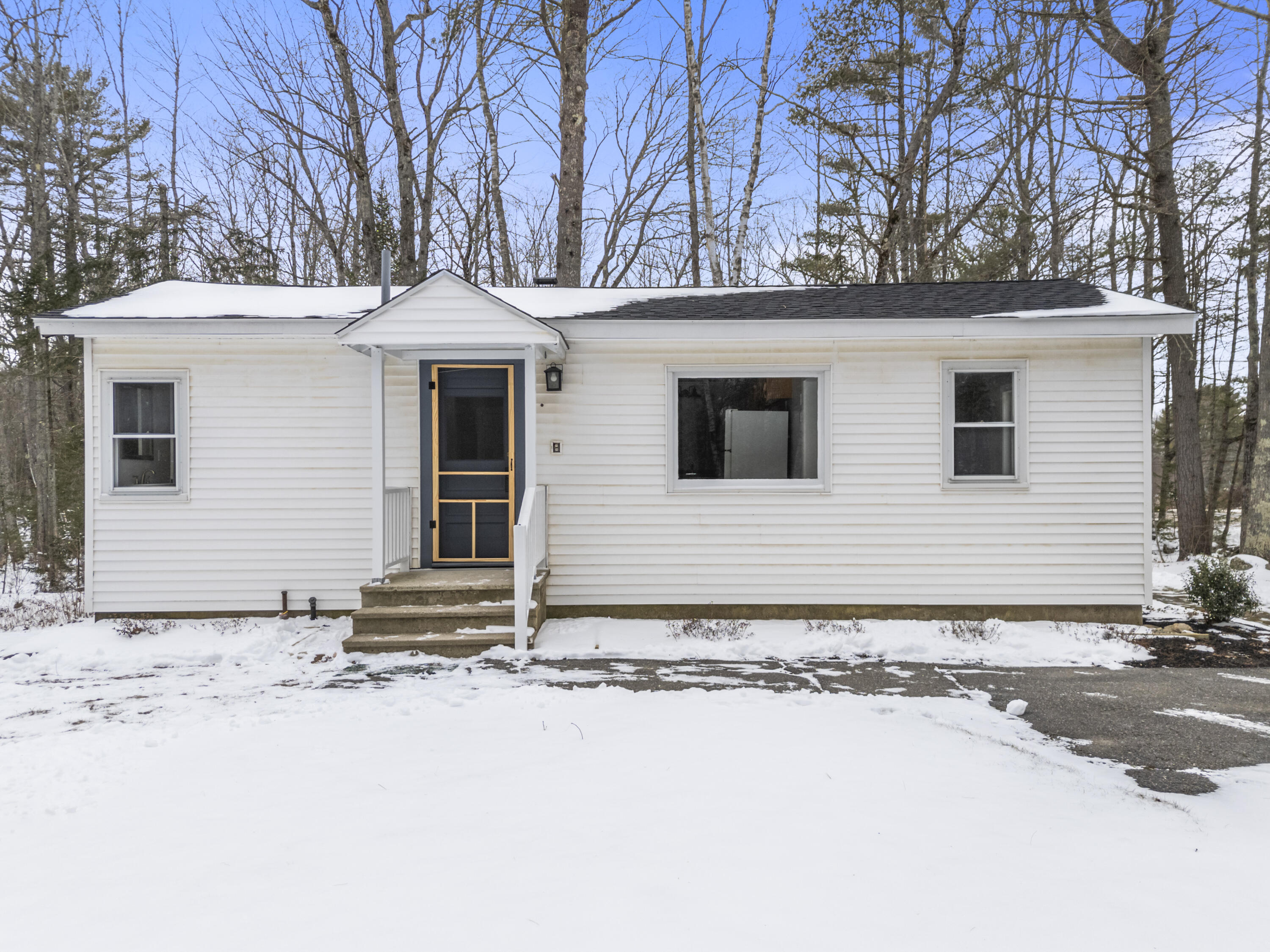 42 Westport Bridge Road Wiscasset ME 04578