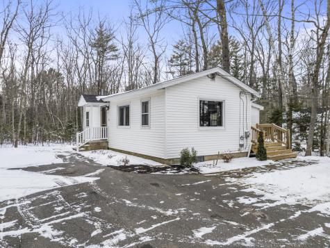 42 Westport Bridge Road Wiscasset ME 04578