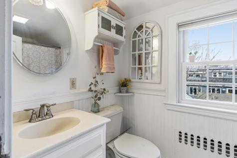 12 Reg Roc Road Falmouth ME 04105