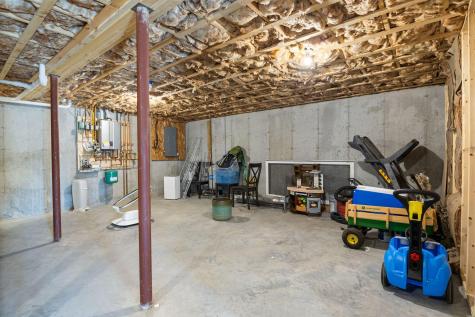 8 Estes Drive Standish ME 04084