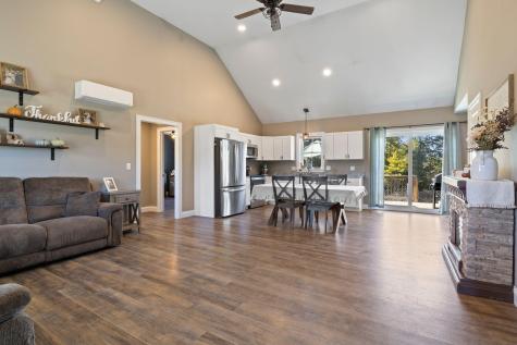 8 Estes Drive Standish ME 04084