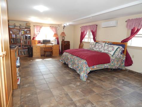 437 Stream Road Winterport ME 04496