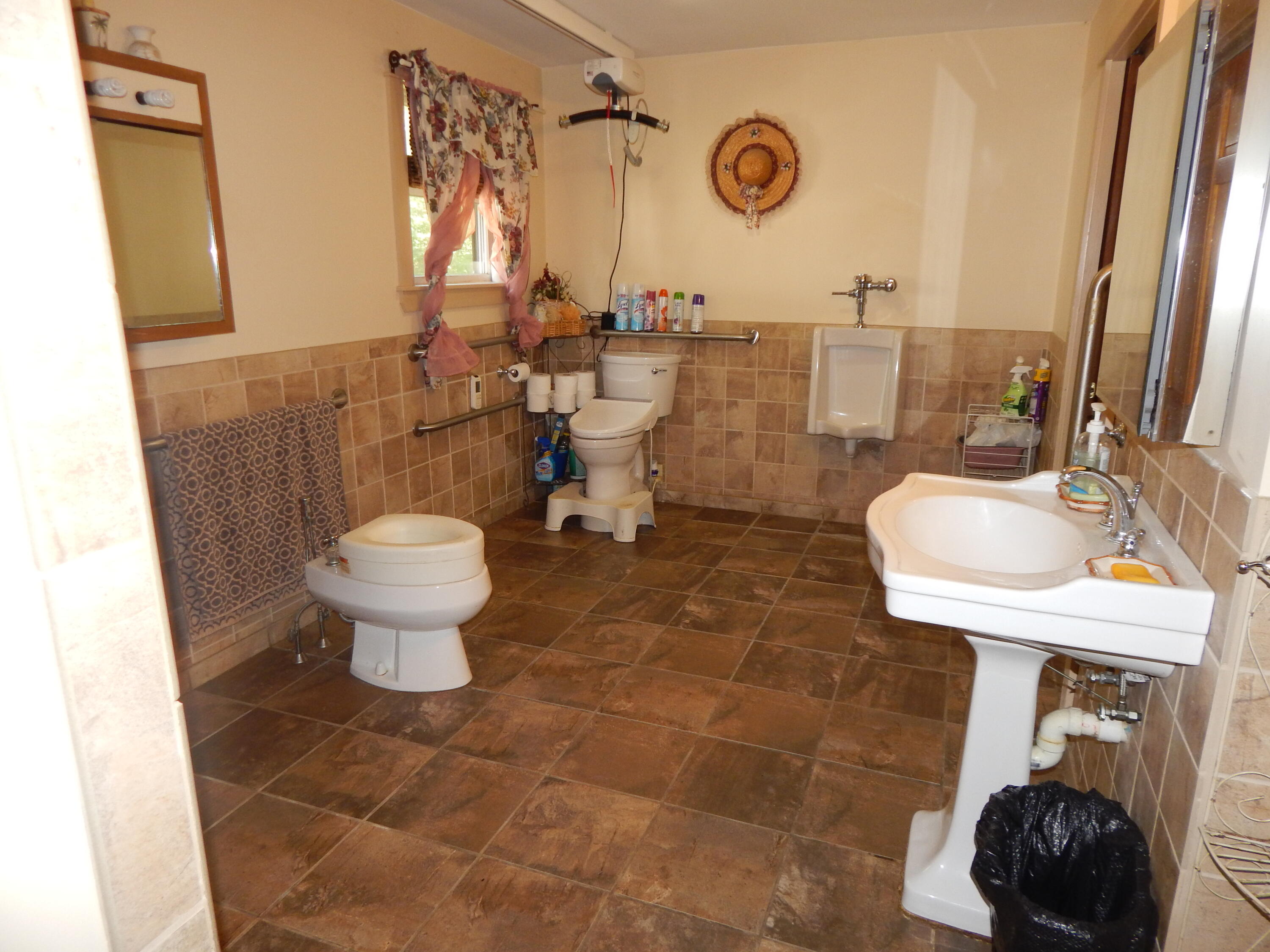 437 Stream Road Winterport ME 04496