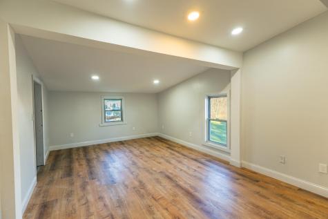 35 Oakland Street Waterville ME 04901