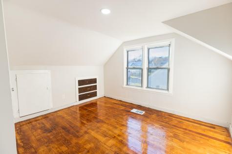 35 Oakland Street Waterville ME 04901
