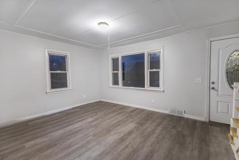 35 Oakland Street Waterville ME 04901