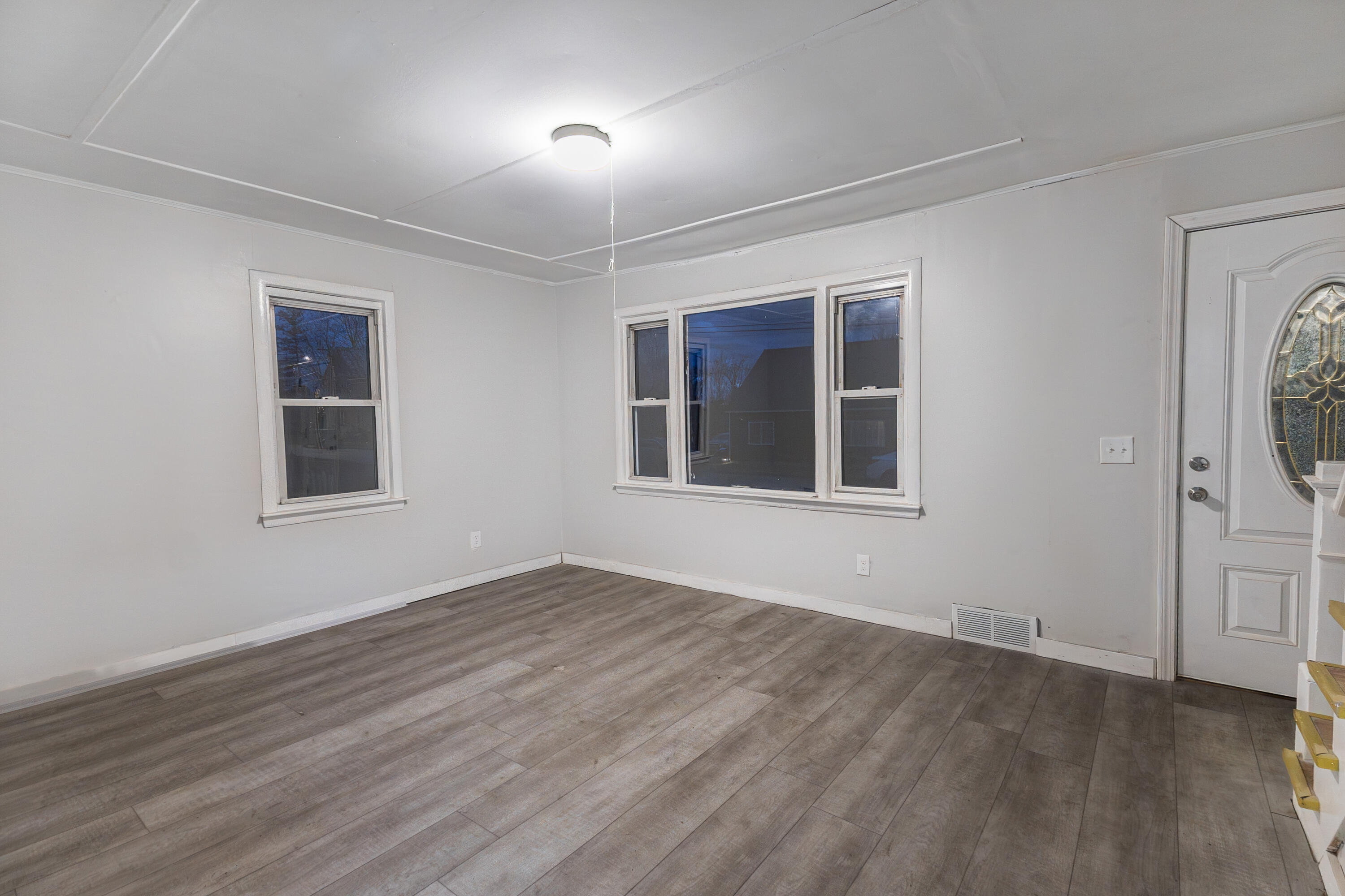 35 Oakland Street Waterville ME 04901