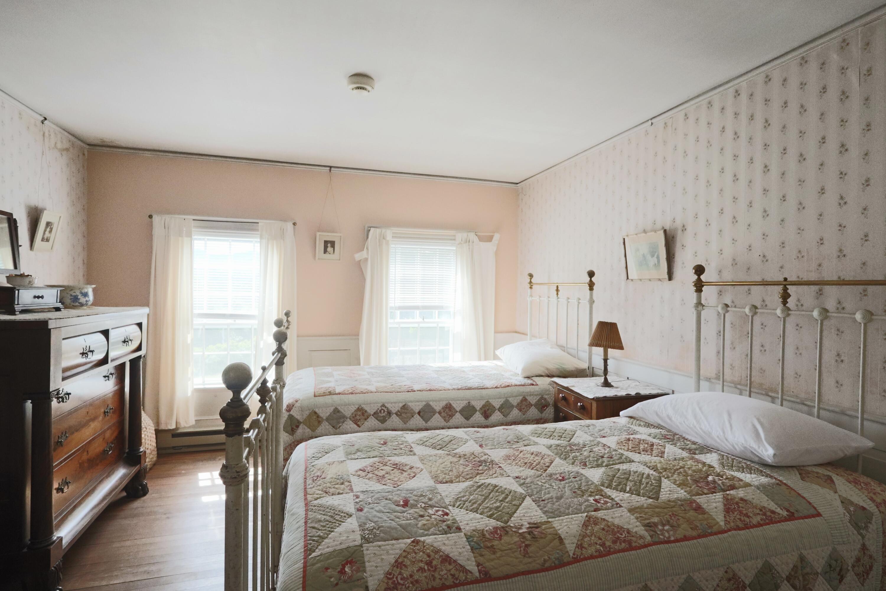 10 South Arm Road Andover ME 04226