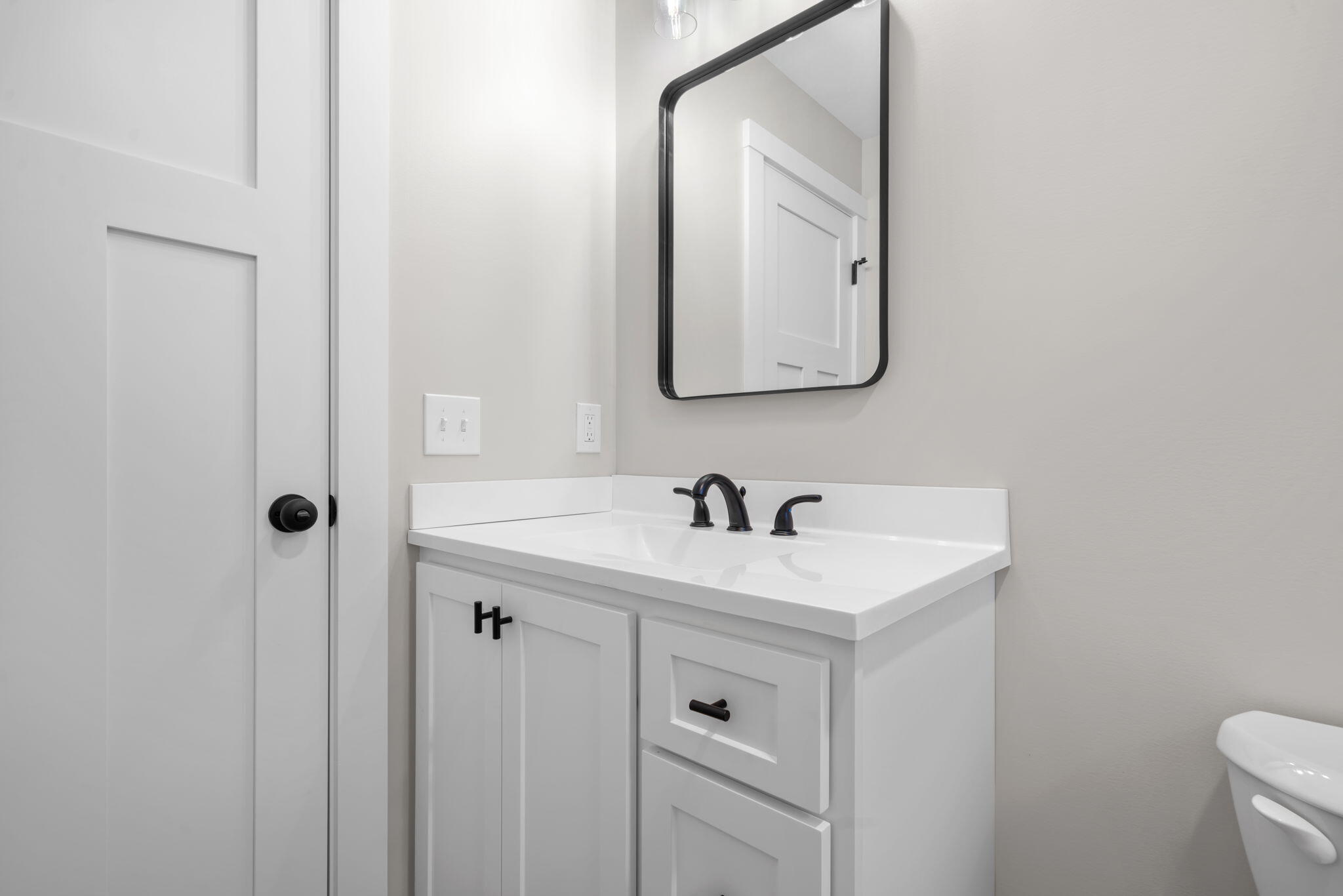 8 Smith Lane Lyman ME 04002