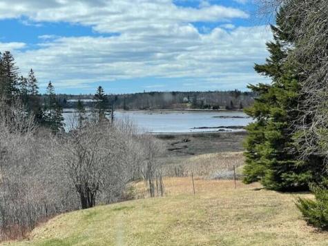 17 Rim Road Milbridge ME 04658