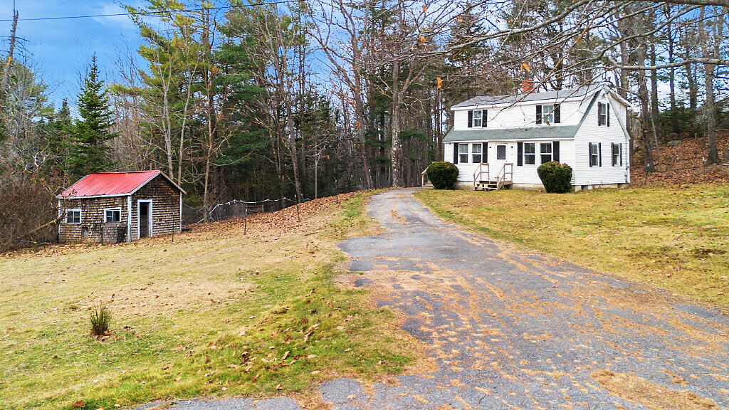 54 Old Sheepscot Road Wiscasset ME 04578