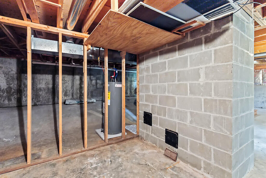 39 Falls Road Benton ME 04901