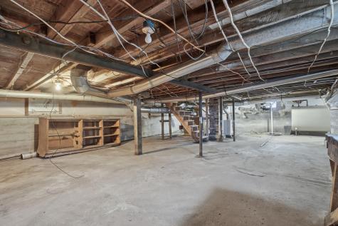 879 Hudson Road Glenburn ME 04401