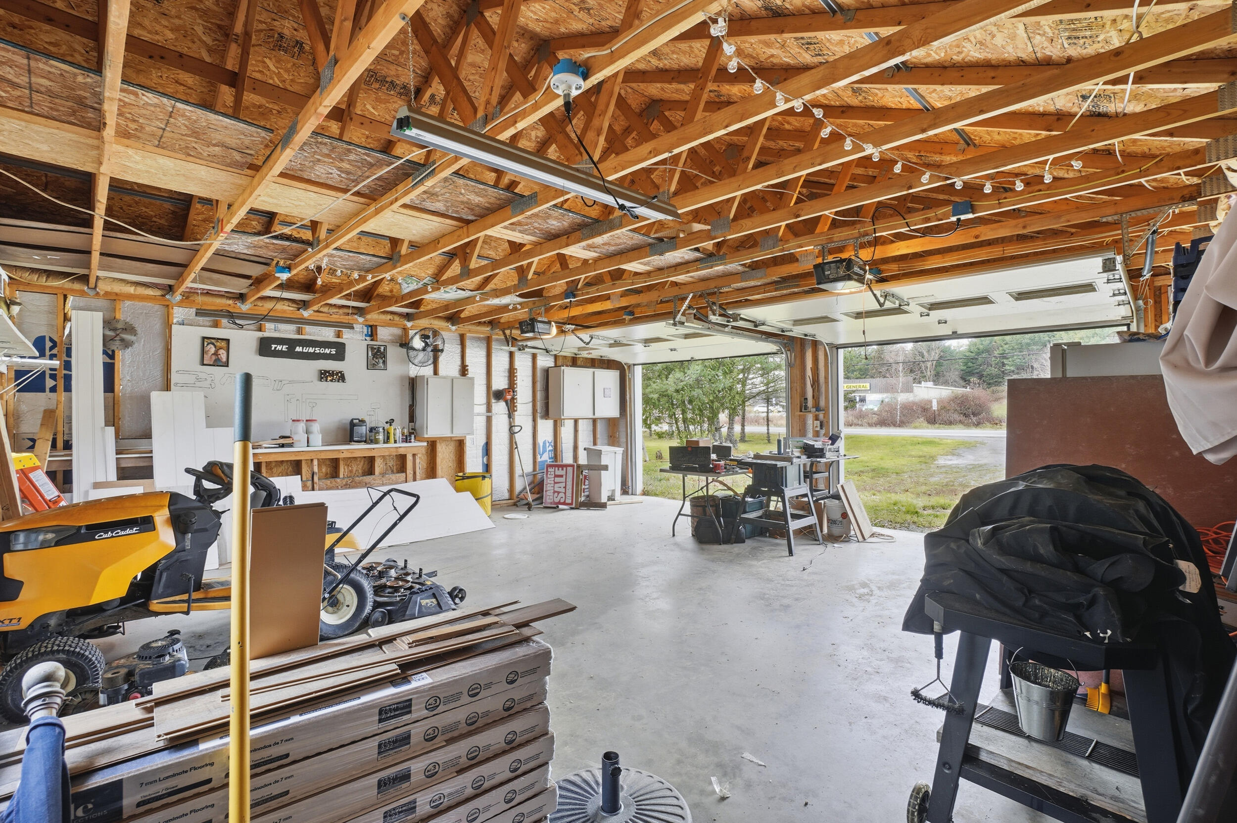 879 Hudson Road Glenburn ME 04401