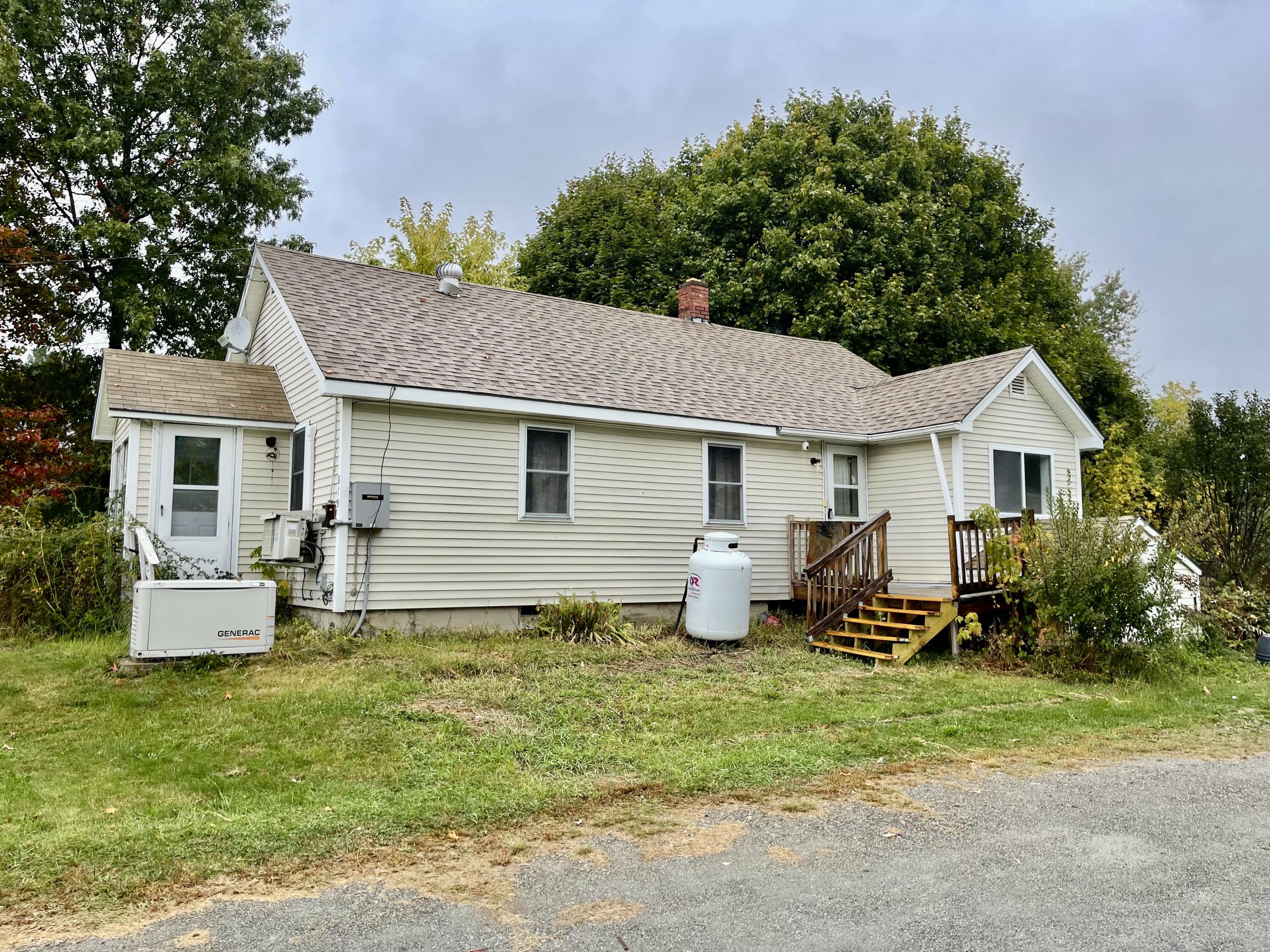 879 Hudson Road Glenburn ME 04401