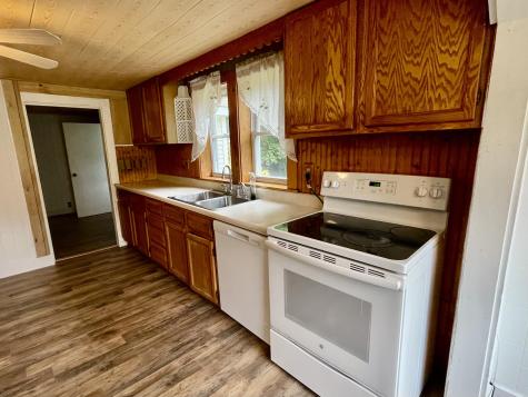 879 Hudson Road Glenburn ME 04401