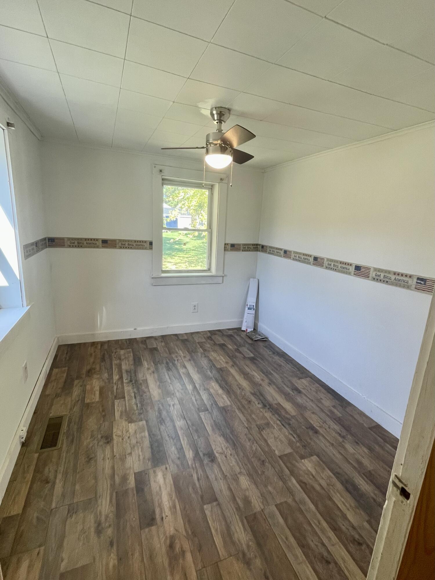 879 Hudson Road Glenburn ME 04401