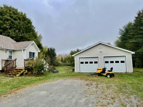 879 Hudson Road Glenburn ME 04401